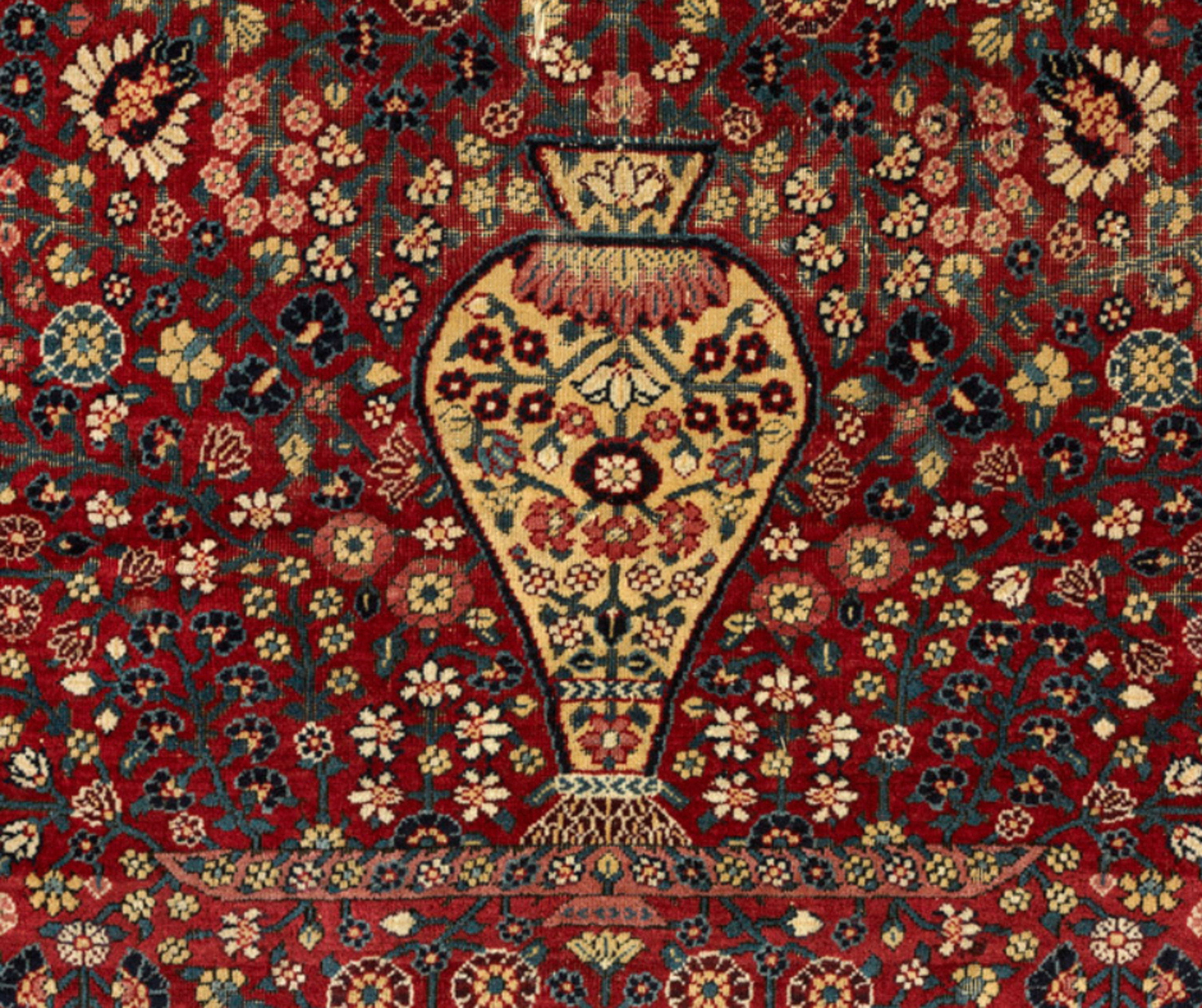 Détail tapis de prière dit Millefleurs, Cachemire, 1ère moitié du 18e siècle. MT 29465. Achat Dubernard, 1910. © © Lyon, musée des Tissus - Sylvain Pretto