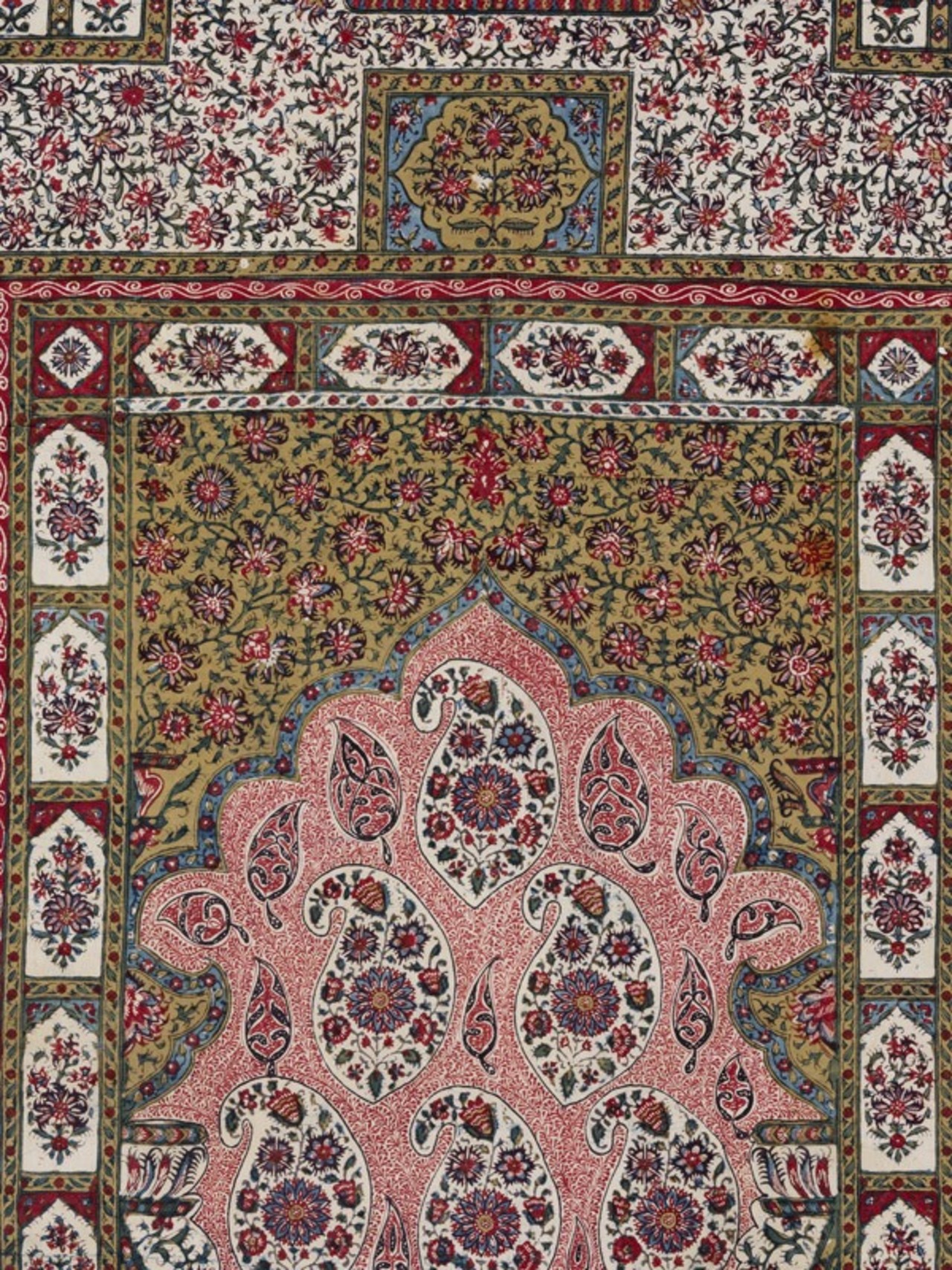 Détail -  Décor d'architecture évoquant les minarets d'une mosquée, Inde, 18e-19e siècle. MT 36216. Legs de Jean Pozzi, 1971. © © Lyon, musée des Tissus et des Arts décoratifs — Pierre Verrier