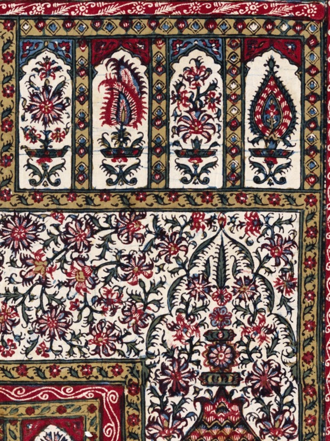 Détail -  Décor d'architecture évoquant les minarets d'une mosquée, Inde, 18e-19e siècle. MT 36216. Legs de Jean Pozzi, 1971. © © Lyon, musée des Tissus et des Arts décoratifs — Pierre Verrier