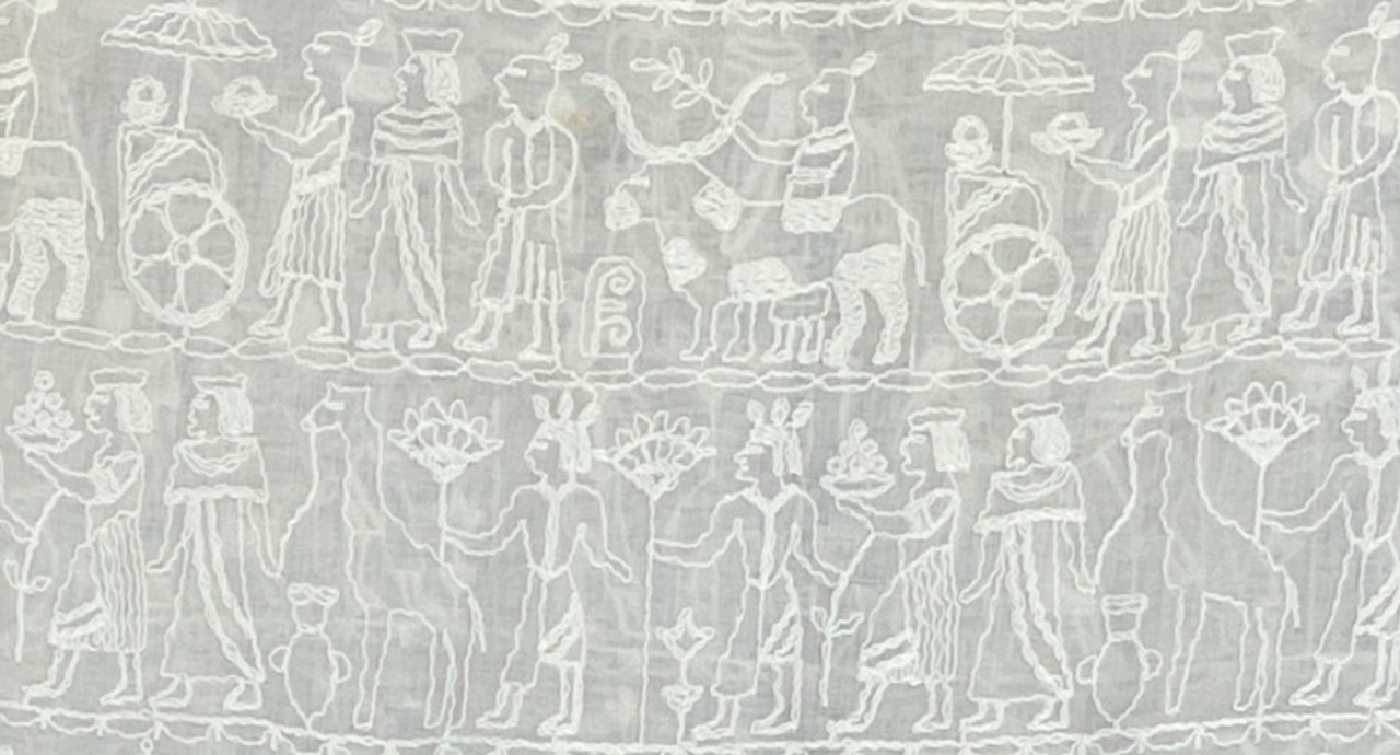 Détail - Robe à décor égyptisant, vers 1926. MT 2024.12.1. Don de la Société des amis du musée des Tissus de Lyon, 2024. © 